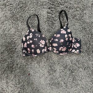 Black floral bra